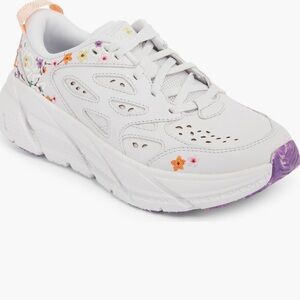 NEW IN BOX HOKA VIBRANT BLOOM CLIFTON L BP SNEAKER FLORAL EMBROIDERED